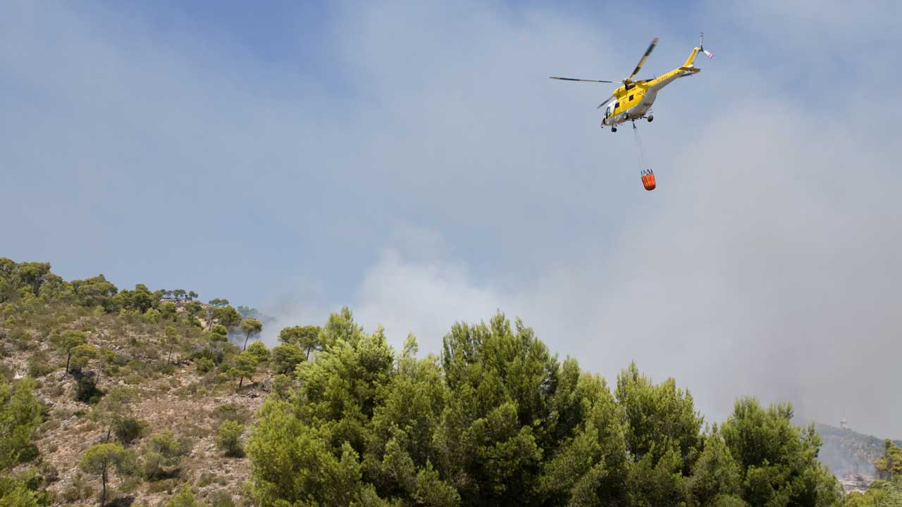 Fires: Planes, helicopters and drones increase in the fight against the flames<br>At REAS new technologies to identify and extinguish fires